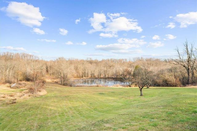 988 Hoch Road, Moore Twp, PA 18038