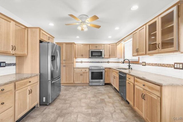 988 Hoch Road, Moore Twp, PA 18038
