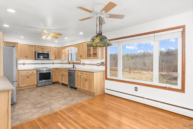 988 Hoch Road, Moore Twp, PA 18038