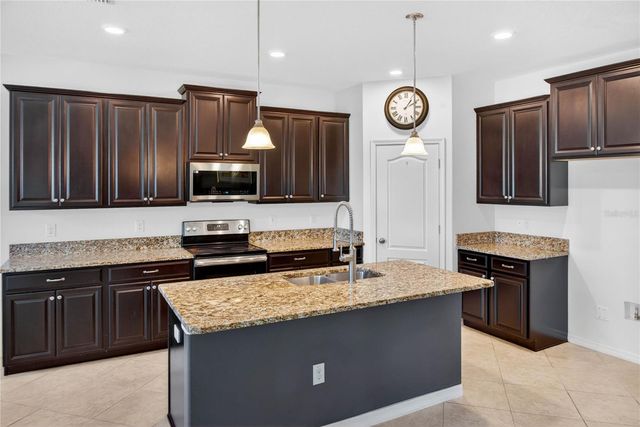 13415 WHITE SAPPHIRE ROAD, Riverview, FL 33579