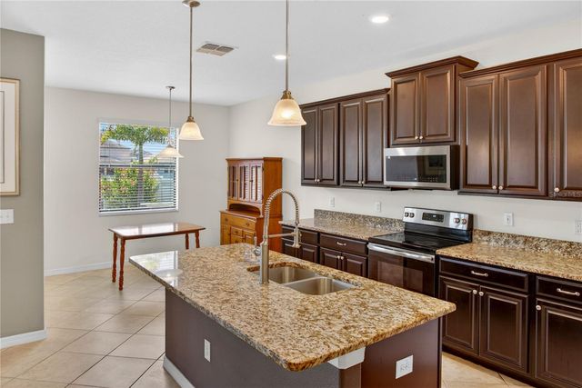 13415 WHITE SAPPHIRE ROAD, Riverview, FL 33579