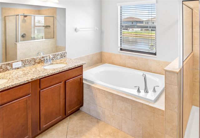 13415 WHITE SAPPHIRE ROAD, Riverview, FL 33579