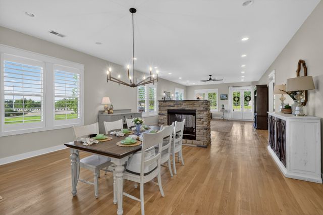 3323 Dobbins Pike, Portland, TN 37148