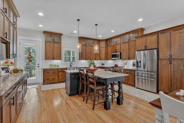 3323 Dobbins Pike, Portland, TN 37148