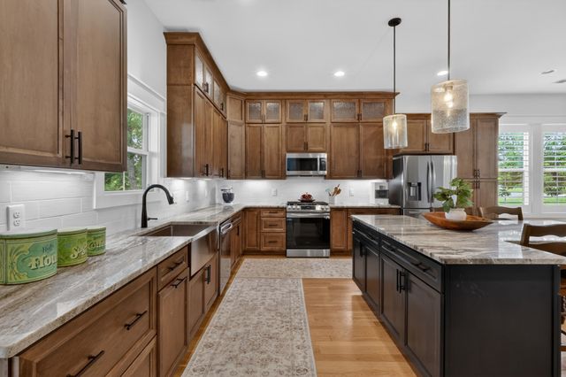 3323 Dobbins Pike, Portland, TN 37148