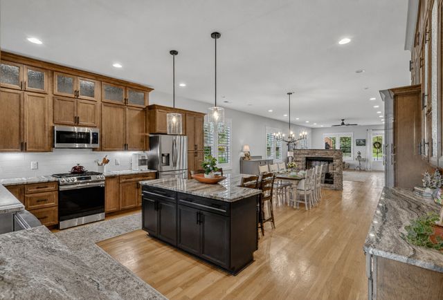 3323 Dobbins Pike, Portland, TN 37148