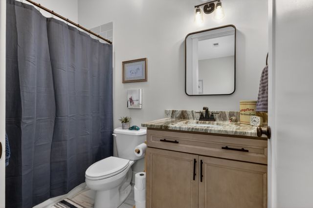 3323 Dobbins Pike, Portland, TN 37148