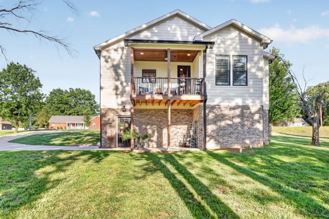 3323 Dobbins Pike, Portland, TN 37148