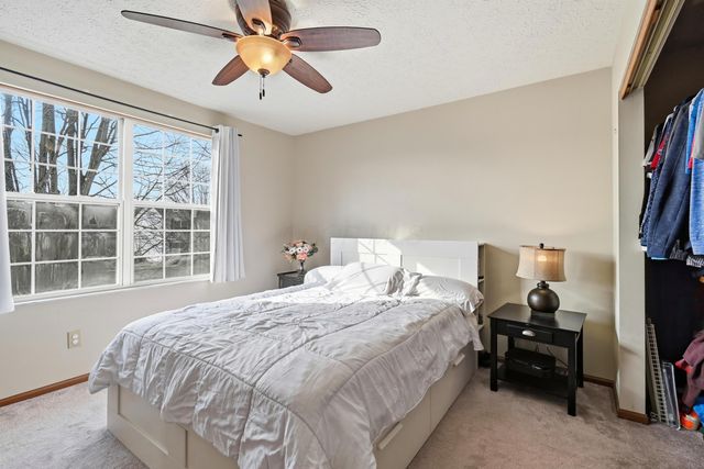 946 Lateglow Court, Newark, OH 43055