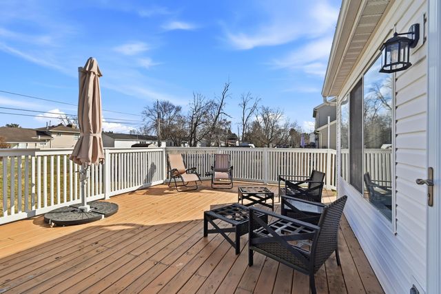 946 Lateglow Court, Newark, OH 43055