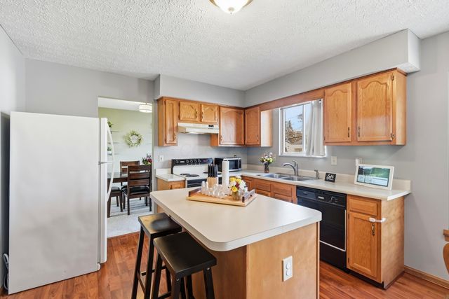 946 Lateglow Court, Newark, OH 43055