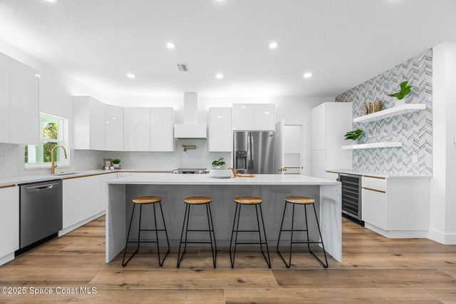 1313 Worth Court NE, Palm Bay, FL 32905