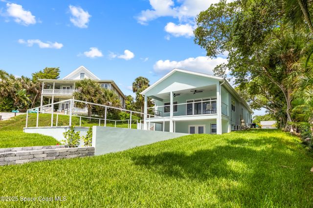 1313 Worth Court NE, Palm Bay, FL 32905