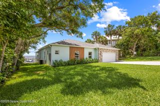 1313 Worth Court NE, Palm Bay, FL 32905