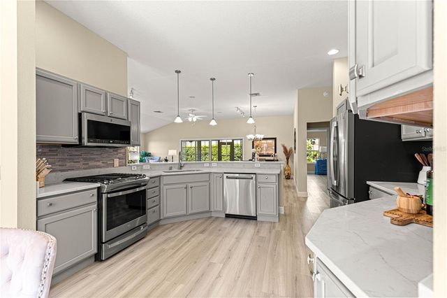 1402 ARREDONDO DRIVE, The Villages, FL 32162