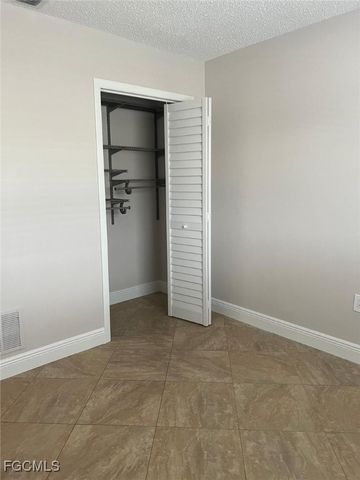 3325 Airport RD N T6, Naples, FL 34105