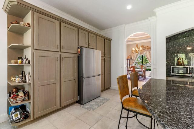 1106 Royal Adelade Drive, College Station, TX 77845