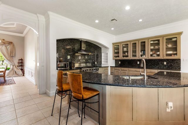 1106 Royal Adelade Drive, College Station, TX 77845
