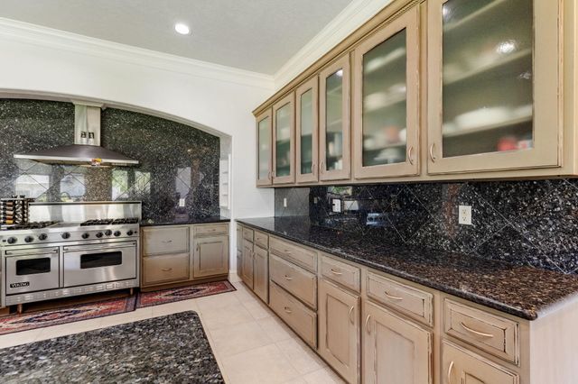 1106 Royal Adelade Drive, College Station, TX 77845