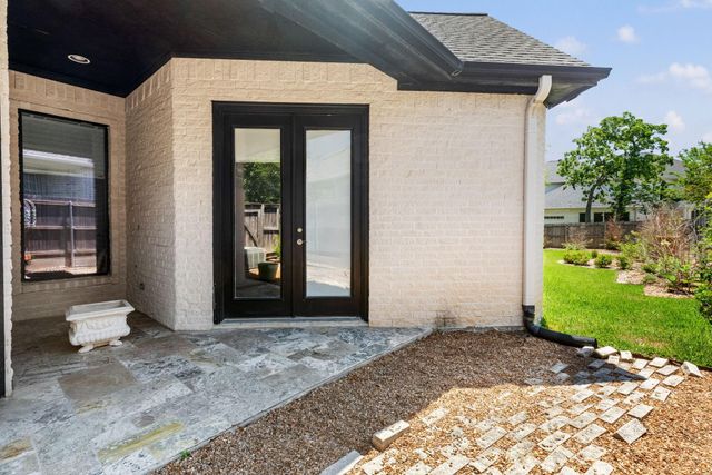 1106 Royal Adelade Drive, College Station, TX 77845