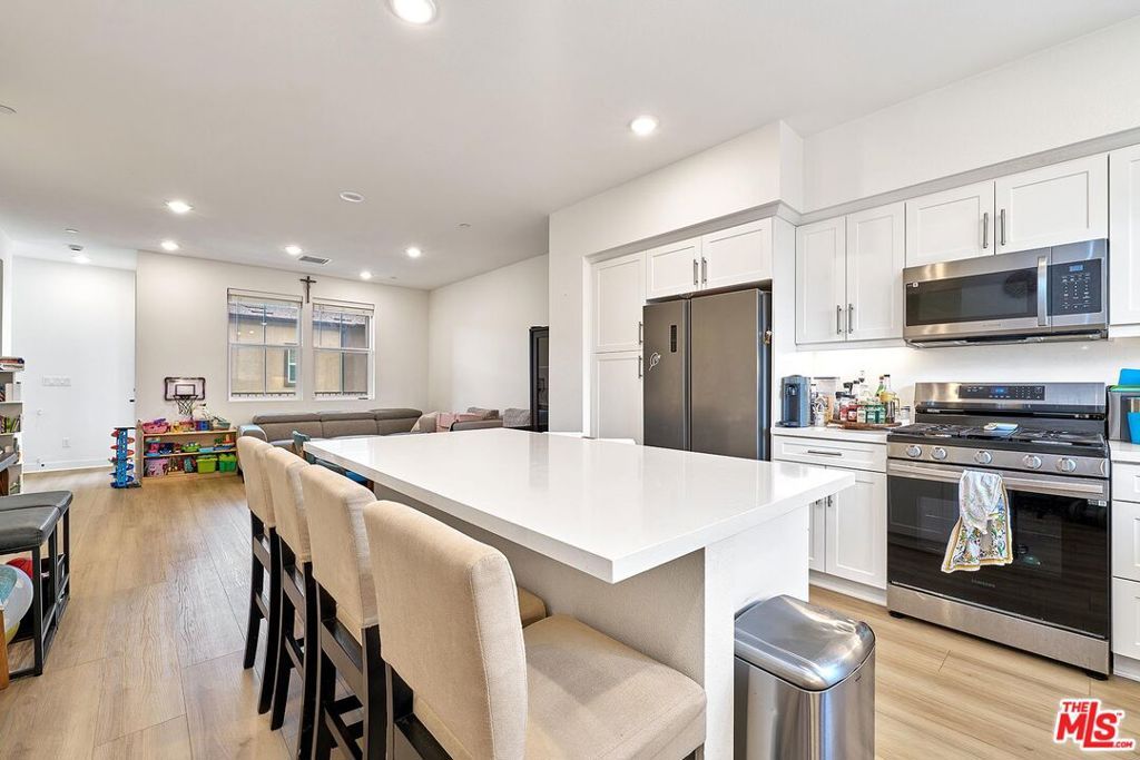 11737 Florence Avenue 6, Santa Fe Springs, CA 90670 — photo 4