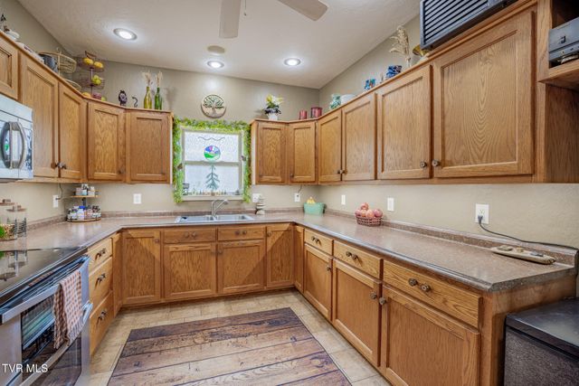 4180 Kingsport Highway, Afton, TN 37616