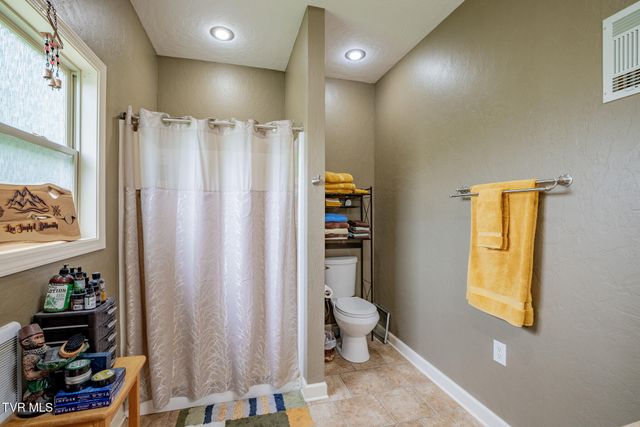4180 Kingsport Highway, Afton, TN 37616