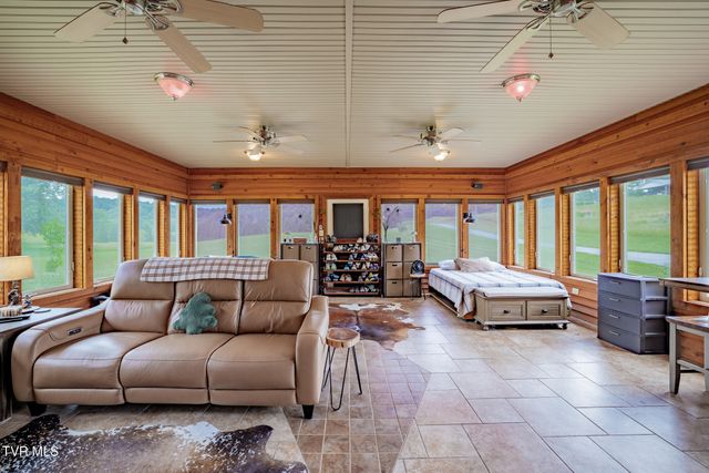 4180 Kingsport Highway, Afton, TN 37616