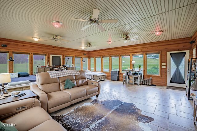 4180 Kingsport Highway, Afton, TN 37616