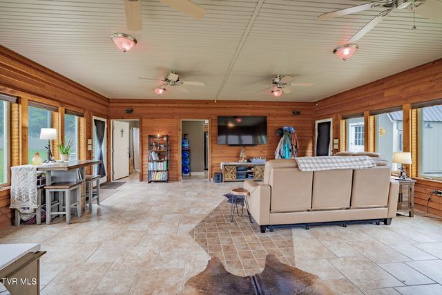 4180 Kingsport Highway, Afton, TN 37616