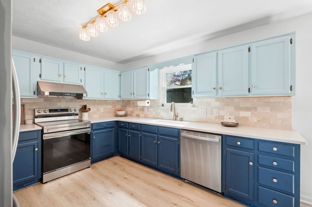 6121 Bradford Hills Dr, Nashville, TN 37211