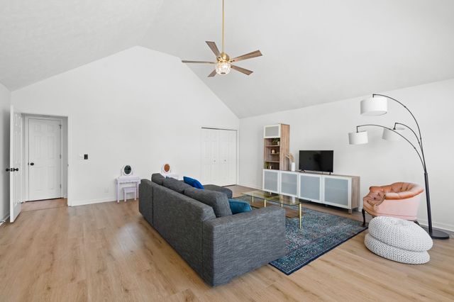 6121 Bradford Hills Dr, Nashville, TN 37211