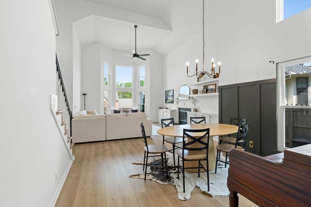 6121 Bradford Hills Dr, Nashville, TN 37211