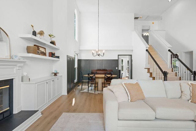 6121 Bradford Hills Dr, Nashville, TN 37211