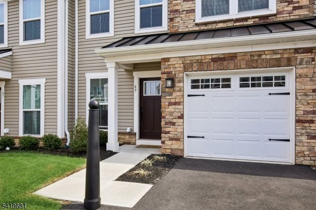 49 Owen Ct, Franklin Twp., NJ 08873