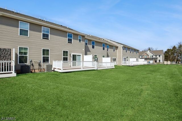 49 Owen Ct, Franklin Twp., NJ 08873