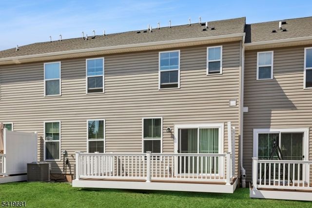49 Owen Ct, Franklin Twp., NJ 08873