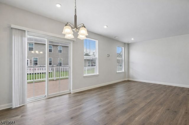 49 Owen Ct, Franklin Twp., NJ 08873