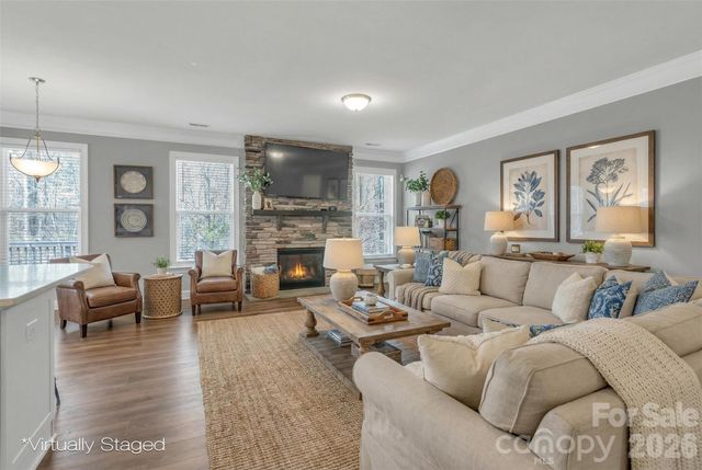 1550 Robinson Oaks Drive, Gastonia, NC 28054