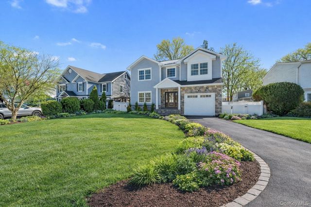 294 Curtis Avenue, Carle Place, NY 11514