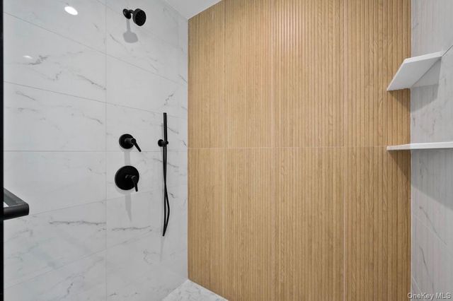 294 Curtis Avenue, Carle Place, NY 11514