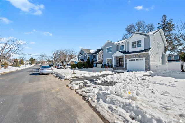 294 Curtis Avenue, Carle Place, NY 11514