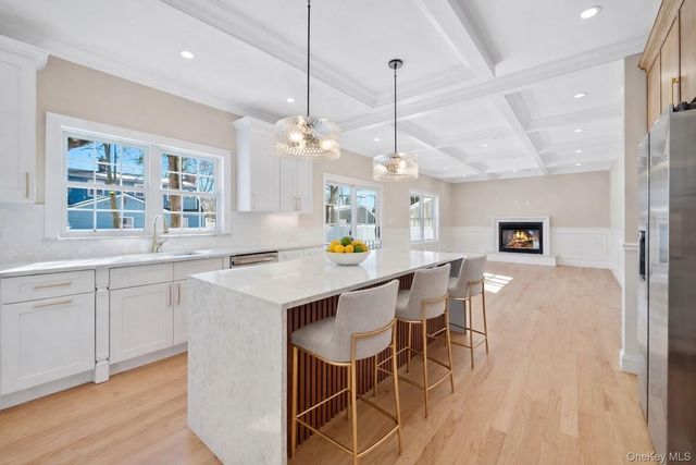 294 Curtis Avenue, Carle Place, NY 11514