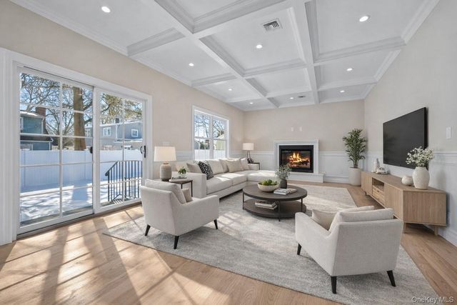 294 Curtis Avenue, Carle Place, NY 11514