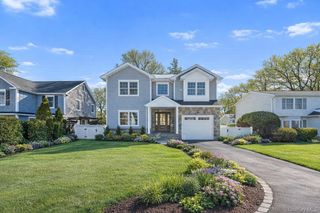 294 Curtis Avenue, Carle Place, NY 11514