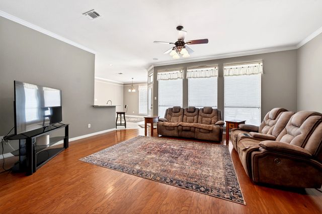 130 Meadow Glen Lane, Ovilla, TX 75154