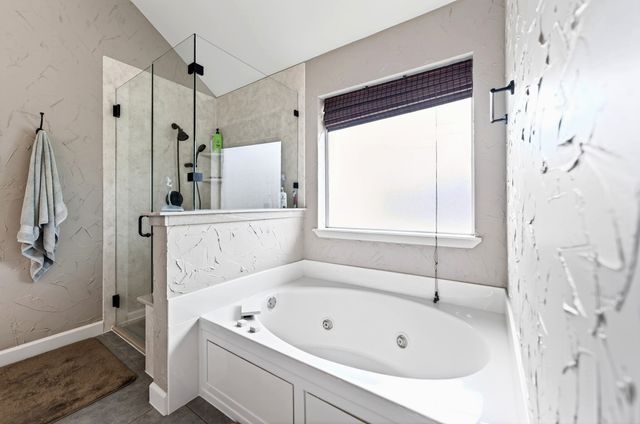 130 Meadow Glen Lane, Ovilla, TX 75154