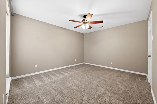 130 Meadow Glen Lane, Ovilla, TX 75154