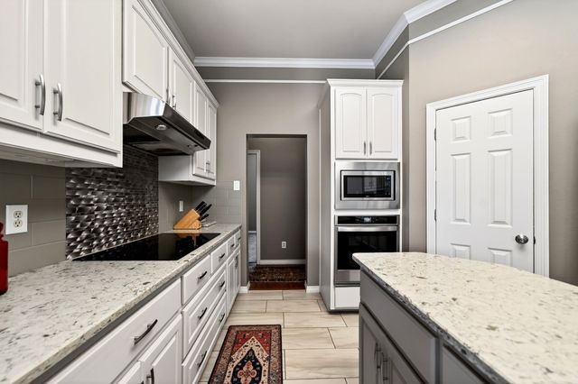 130 Meadow Glen Lane, Ovilla, TX 75154