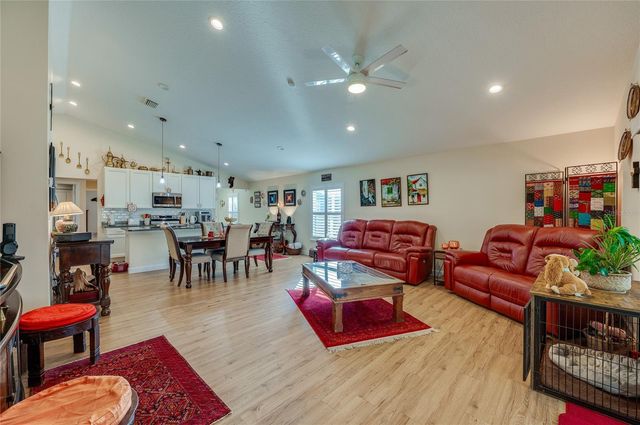 812 HAMILTON STREET, New Smyrna Beach, FL 32168